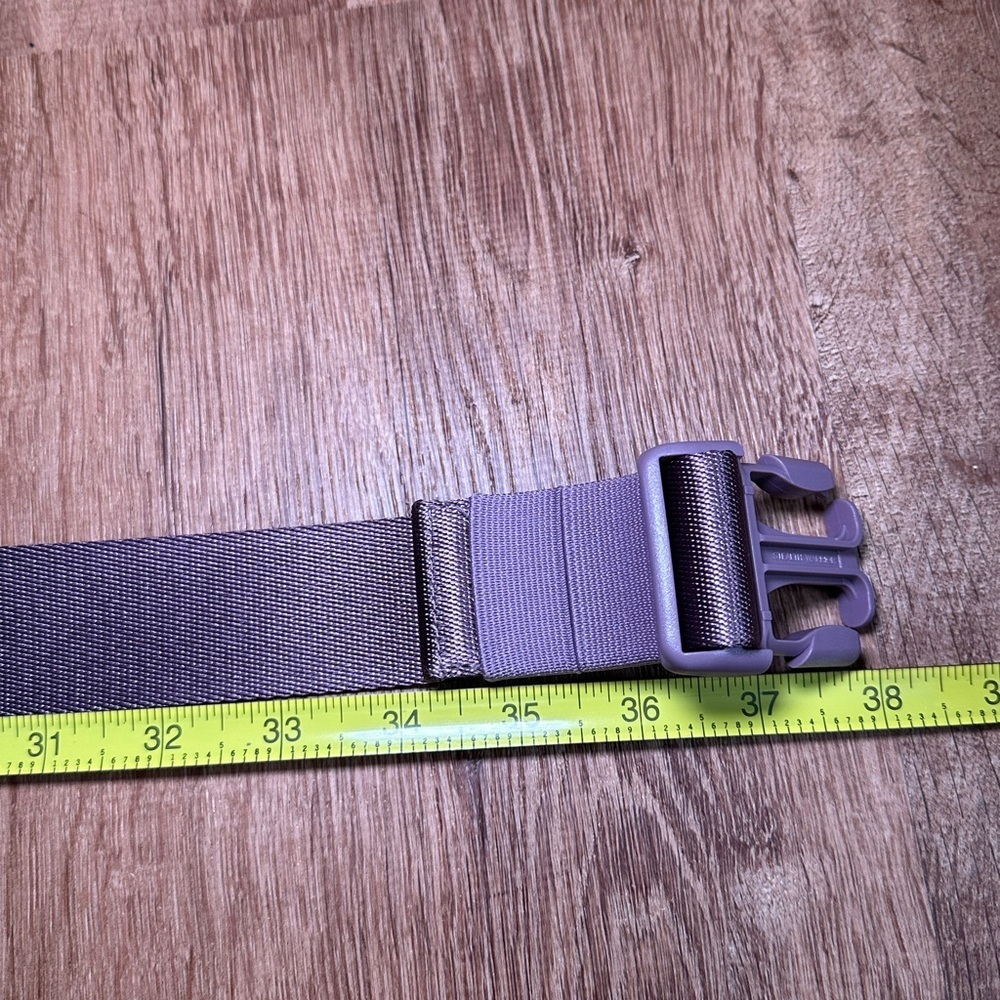 Lululemon Everywhere Belt Bag - Picture 9 of 11
